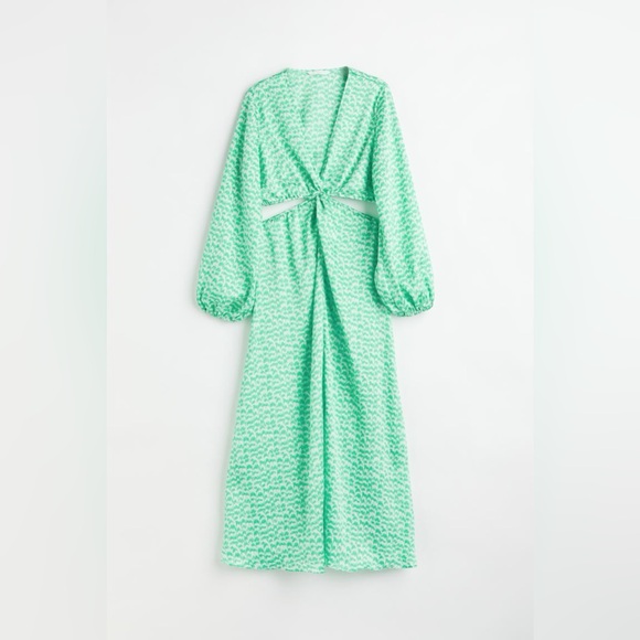 H&M - Balloon-sleeved Cut-out Crêpe Maxi Dress - Picture 1 of 4
